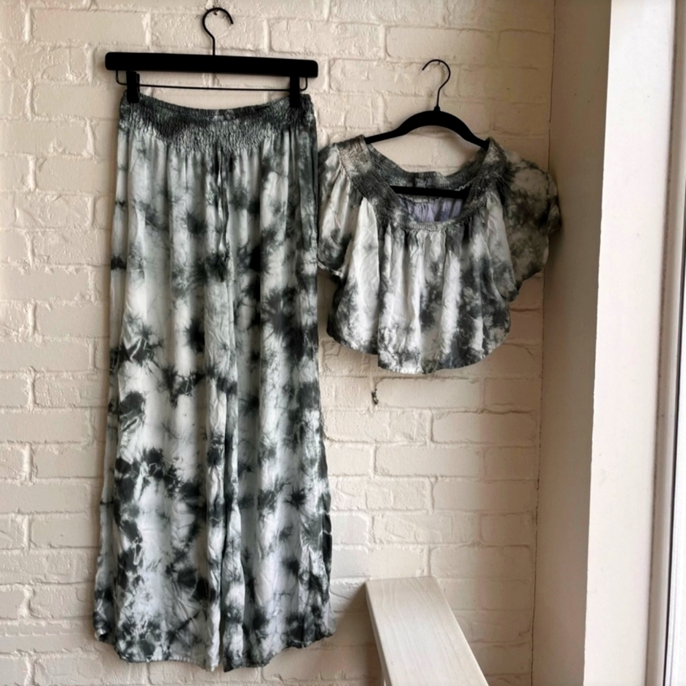 Kiwi and Punch tie dye crop top set